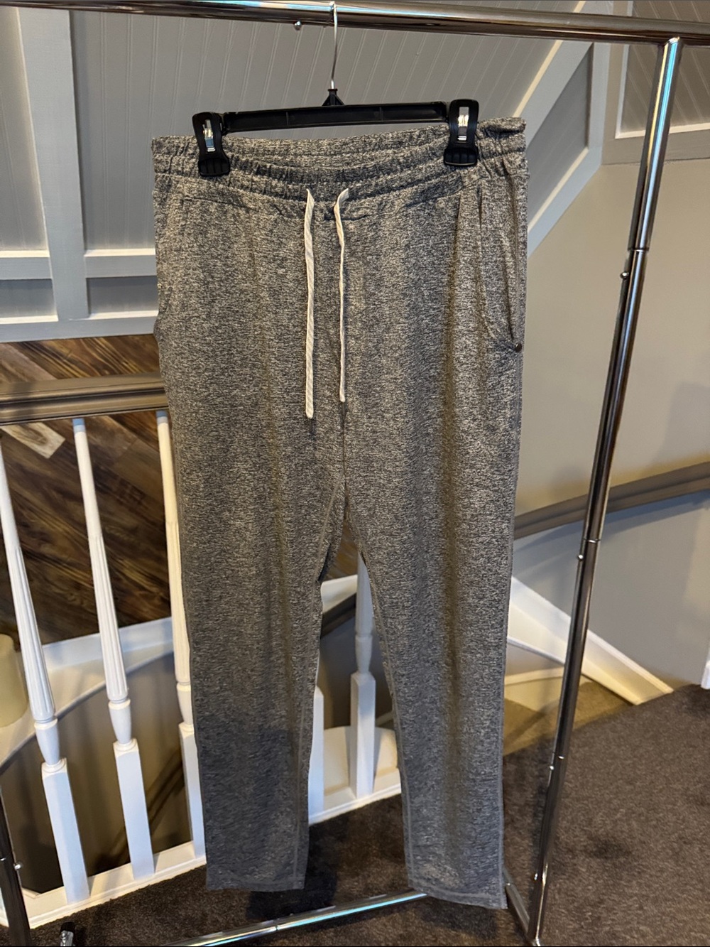Vuori Heather Gray Drawstring Joggers